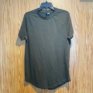 H&M Divided scallop fit shirt men size S
